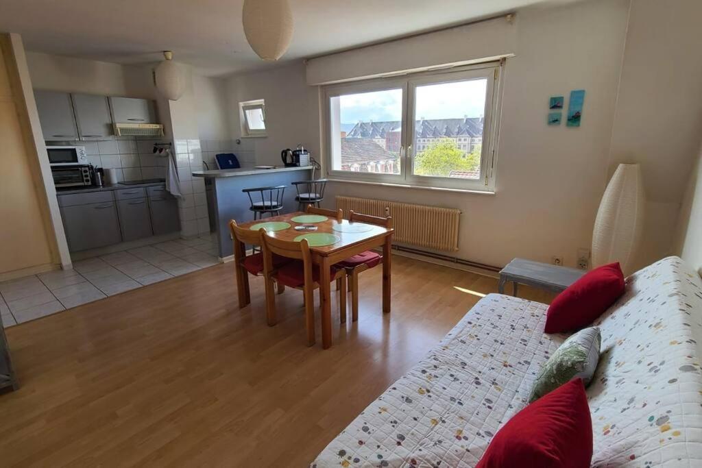 Residence Lorient Centre Ville De กอลมาร์ ภายนอก รูปภาพ